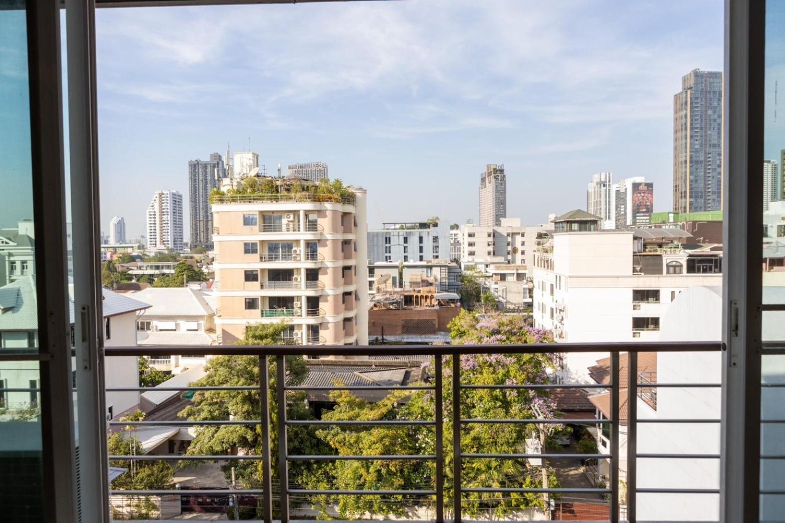 P Villa Lamoon Thonglor Bangkok Exterior foto